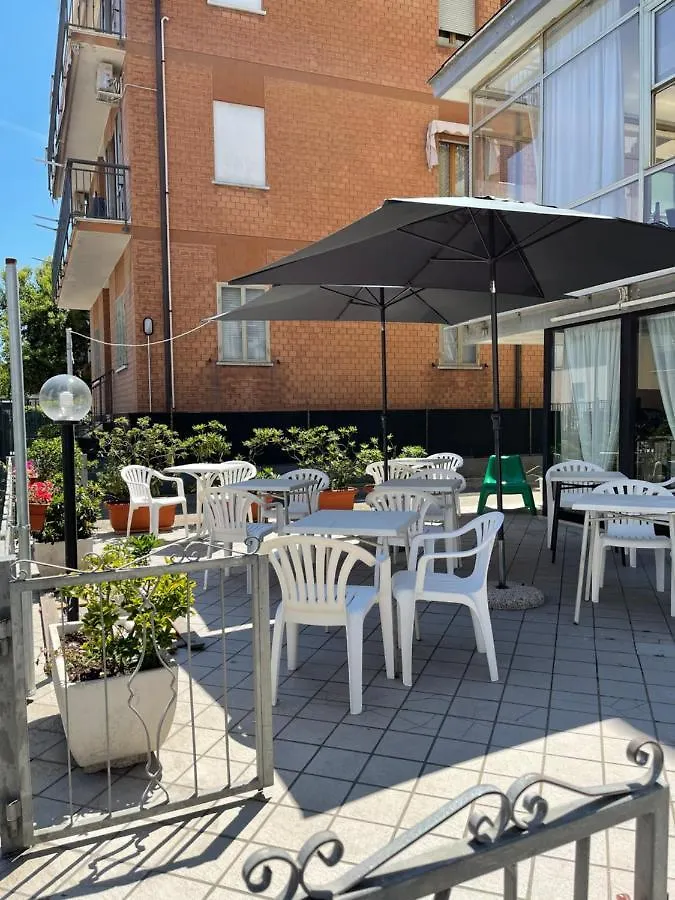 Hotel Orlov Ρίμινι