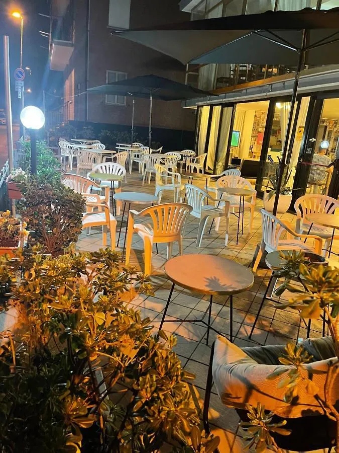 Hotel Orlov Ρίμινι