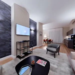 https://milano-manzoni-clc-apartments-milan.italymilanhotels.net
