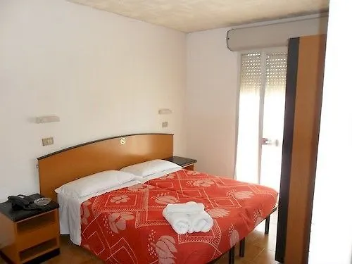 Hotel Orlov Rimini 2*,  Italien